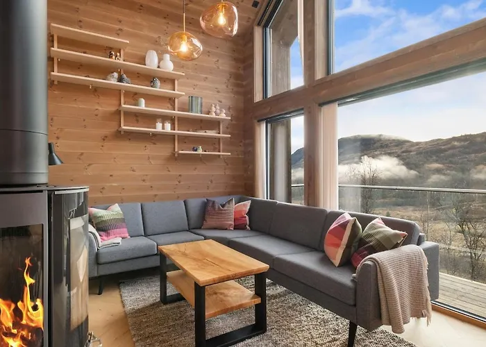 Panoramahytte Med Jacuzzi Og Spektakulaer Fjellutsikt Sogndal