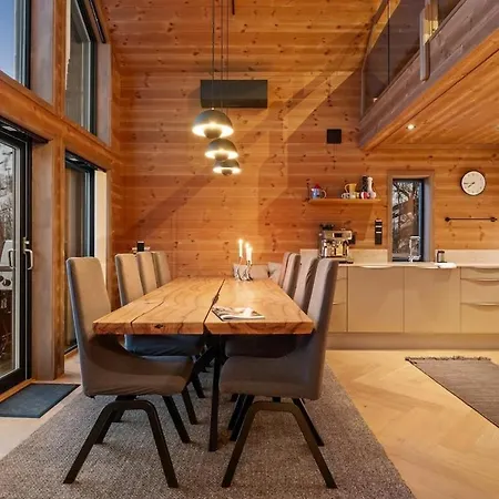 Panoramahytte Med Jacuzzi Og Spektakulaer Fjellutsikt Villa *